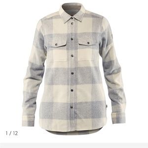 Fjallraven Women’s Canada Shirt - Size M